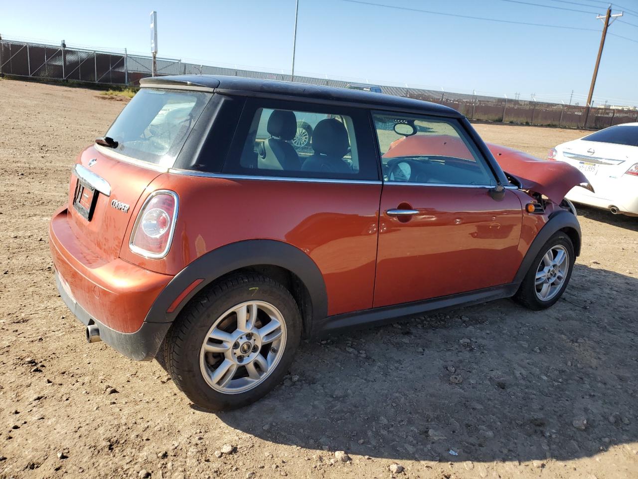 Obraz 3 z 2011 MINI COOPER  2011 z VIN WMWSU3C54BTX96790