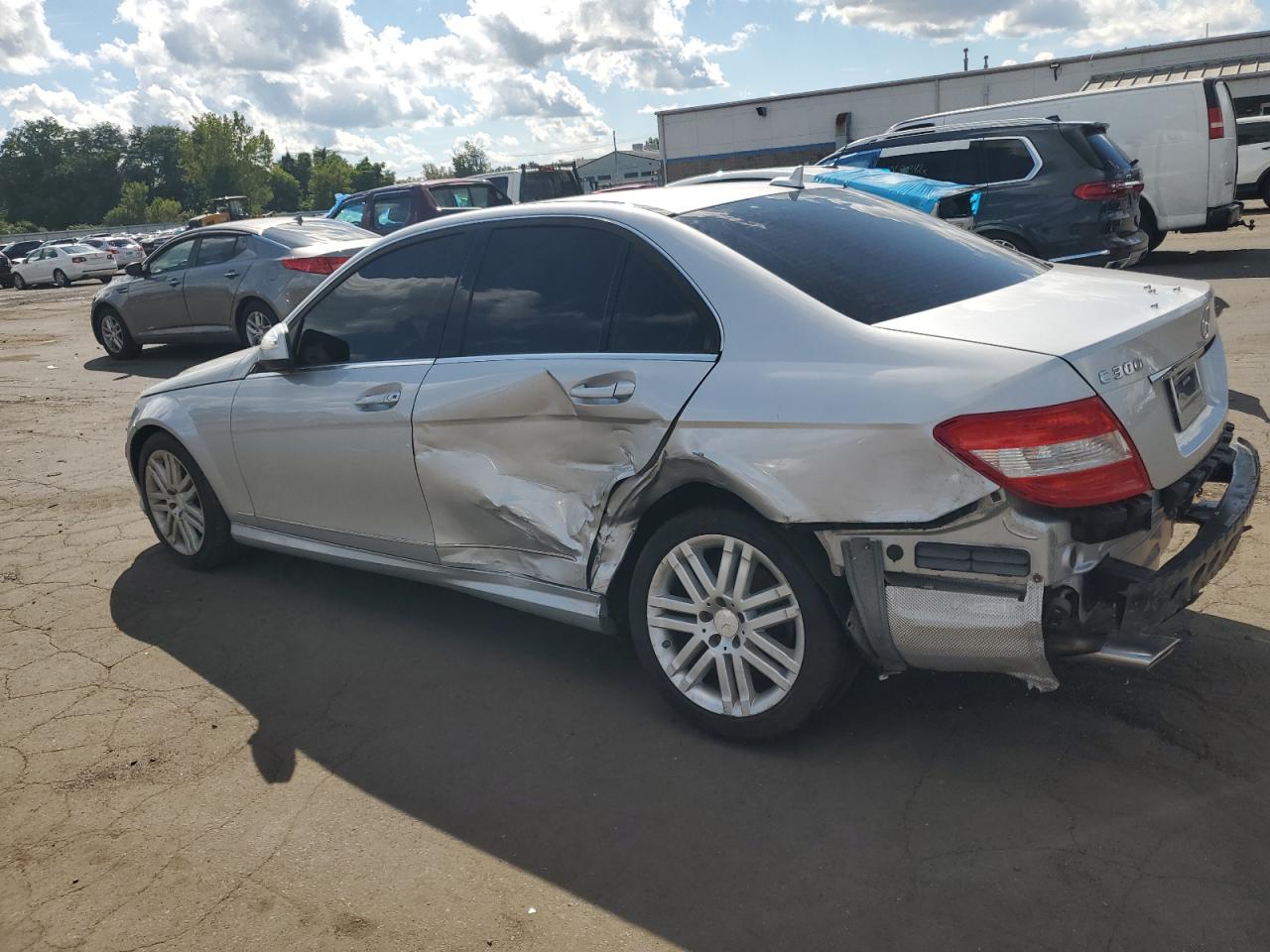 Image 2 of 2009 MERCEDES-BENZ C 300 2009 with VIN WDDGF54X39R077820