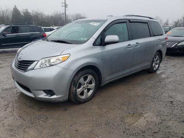 Изображение 1 2011 TOYOTA SIENNA LE 2011 с VIN 5TDKK3DC1BS044484