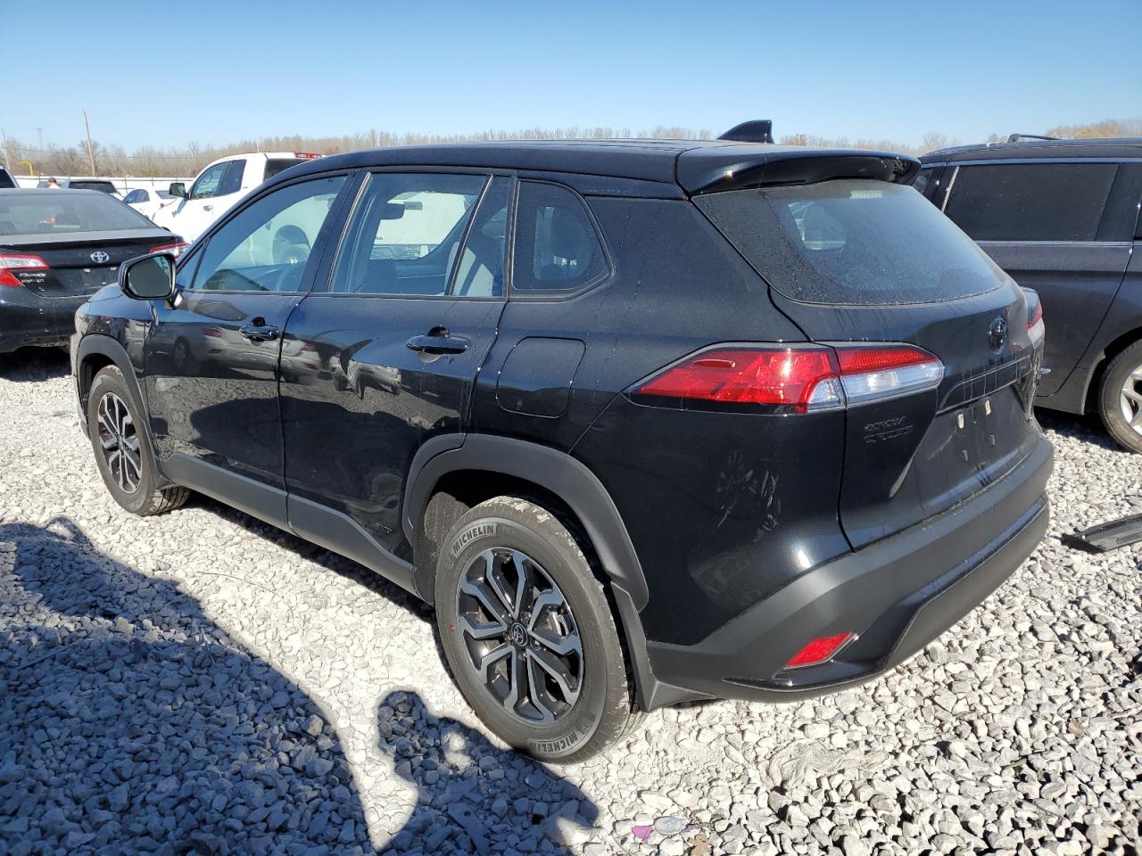 Изображение 2 2023 TOYOTA COROLLA CROSS LE 2023 с VIN 7MUFBABG8PV005951