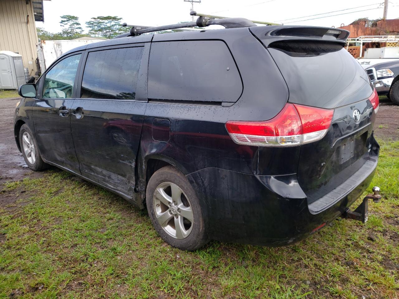 Obraz 2 z 2012 TOYOTA SIENNA LE 2012 z VIN 5TDKK3DC4CS201796