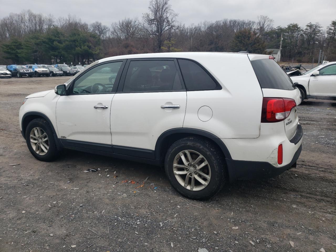 Obraz 2 z 2014 KIA SORENTO LX 2014 z VIN 5XYKTCA67EG519729