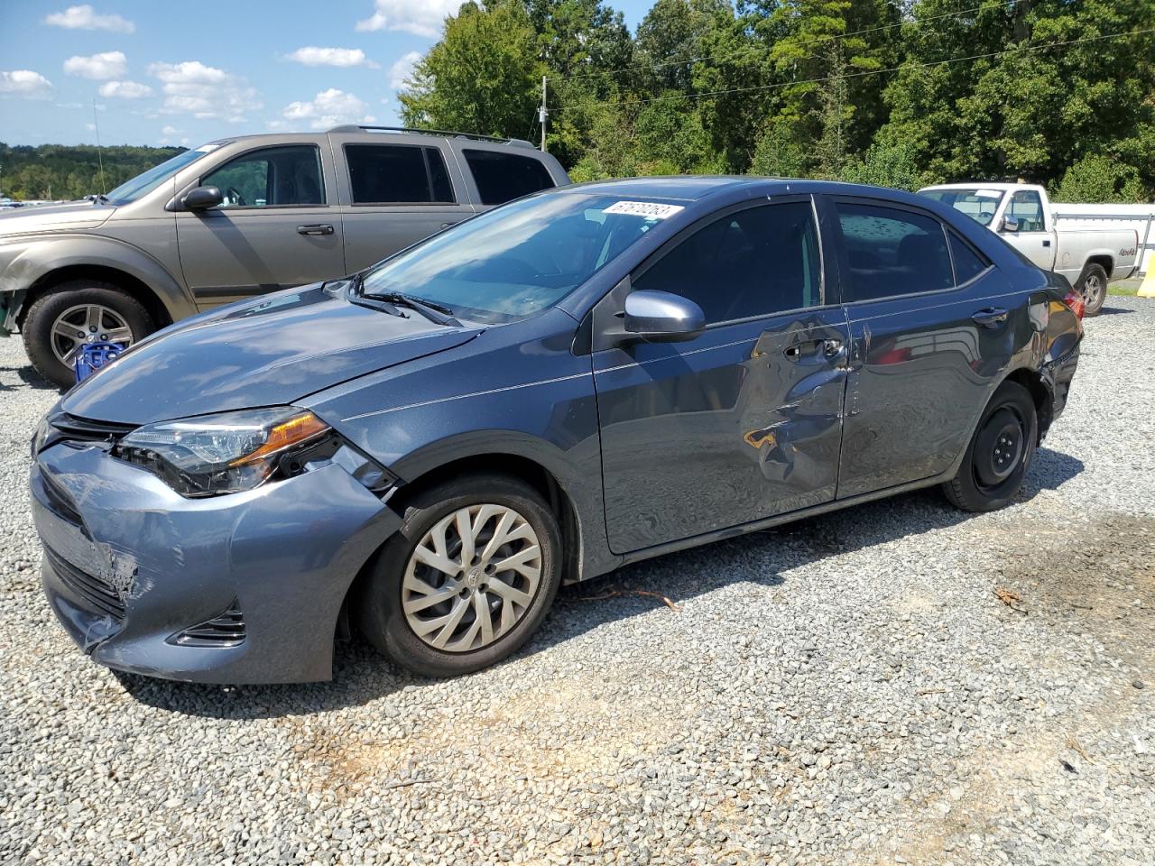 Image 1 of 2019 TOYOTA COROLLA L 2019 with VIN 2T1BURHE3KC128825