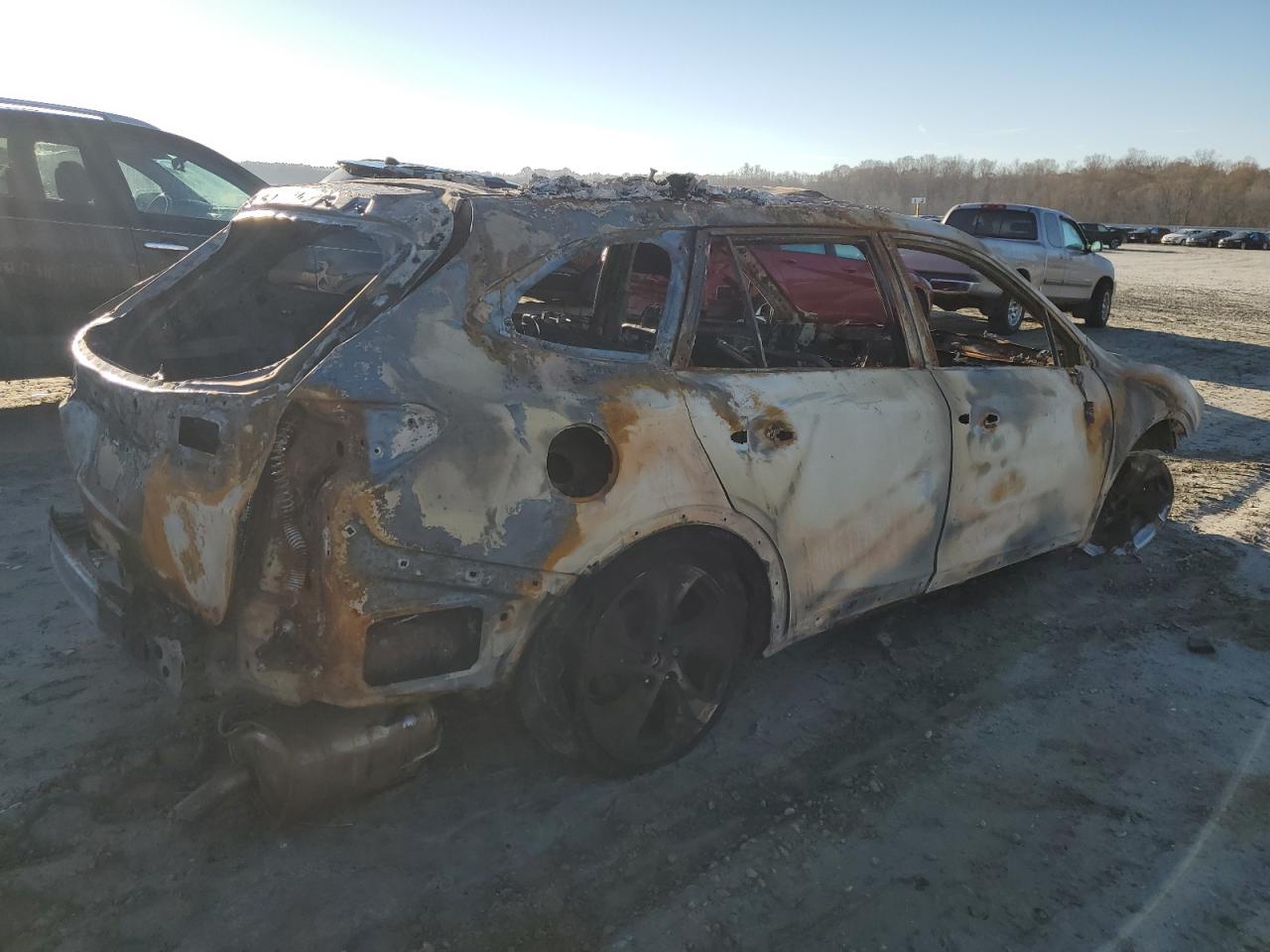 Image 3 of 2022 SUBARU OUTBACK TOURING 2022 with VIN 4S4BTGPDXN3100187