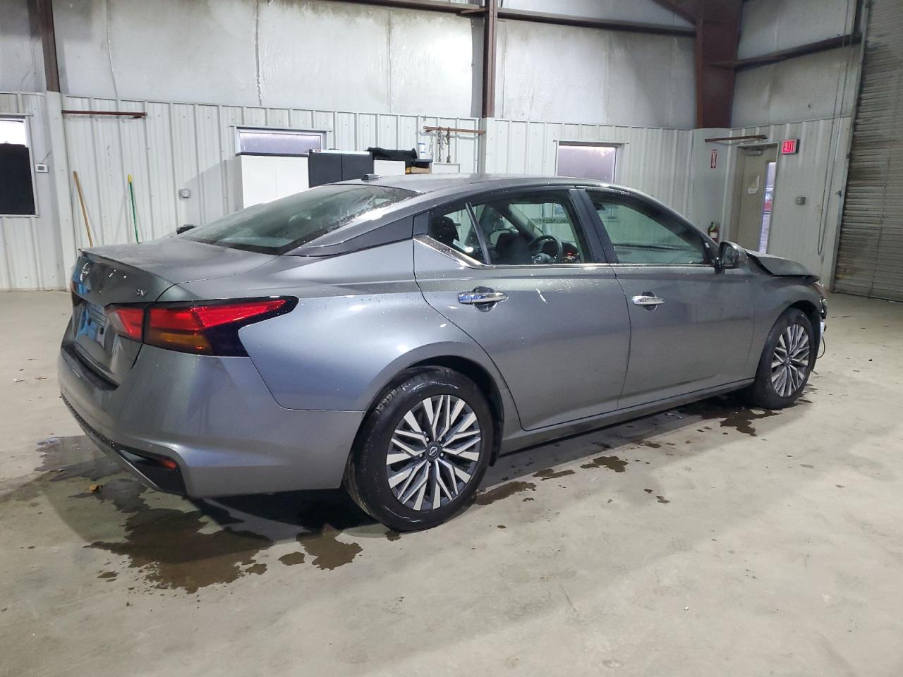 Image 3 of 2023 NISSAN ALTIMA SV 2023 with VIN 1N4BL4DV3PN345748