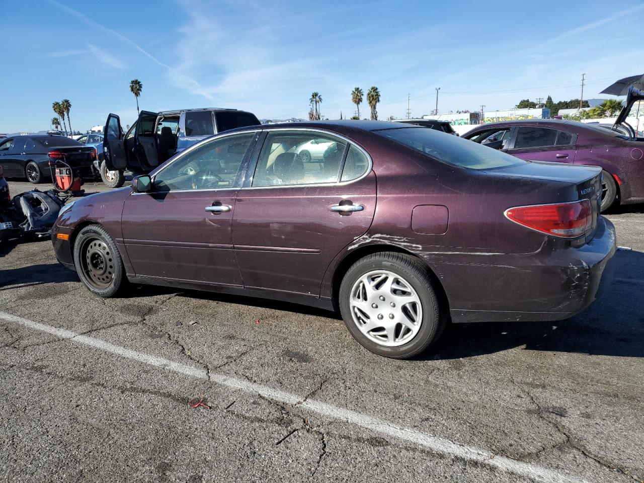 Изображение 2 2005 LEXUS ES 330 2005 с VIN JTHBA30GX55125133