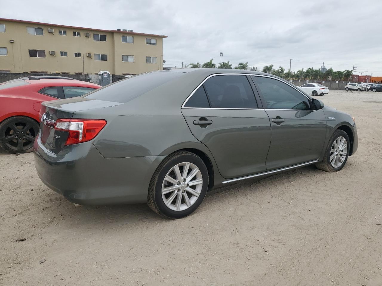 Obraz 3 z 2014 TOYOTA CAMRY HYBRID 2014 z VIN 4T1BD1FK2EU133933