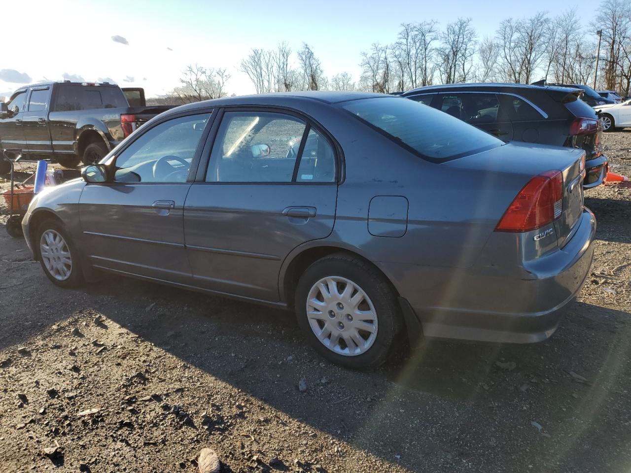 Image 2 of 2005 HONDA CIVIC LX 2005 with VIN 2HGES16565H535699