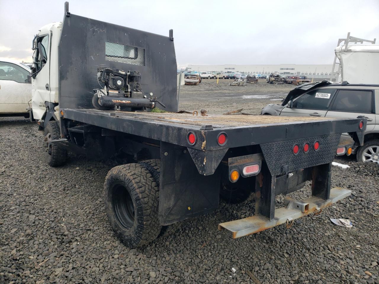 Image 2 of 2006 MITSUBISHI FUSO TRUCK OF AMERICA INC FG 84D 2006 with VIN JL6BEC1S06K003979