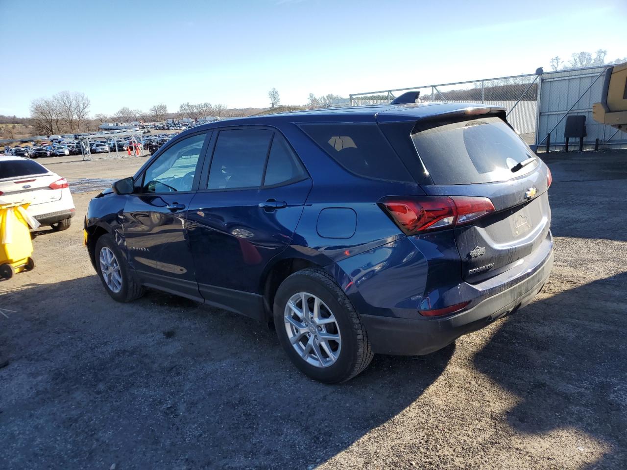 Изображение 2 2022 CHEVROLET EQUINOX LS 2022 с VIN 3GNAXSEV2NS231232