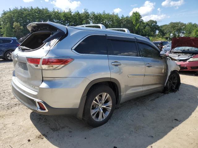 Image 3 of 2014 TOYOTA HIGHLANDER XLE 2014 with VIN 5TDJKRFH4ES017629