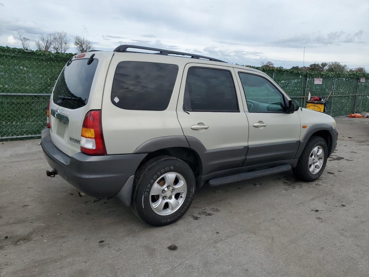 Image 3 of 2003 MAZDA TRIBUTE LX 2003 with VIN 4F2CZ94123KM27554