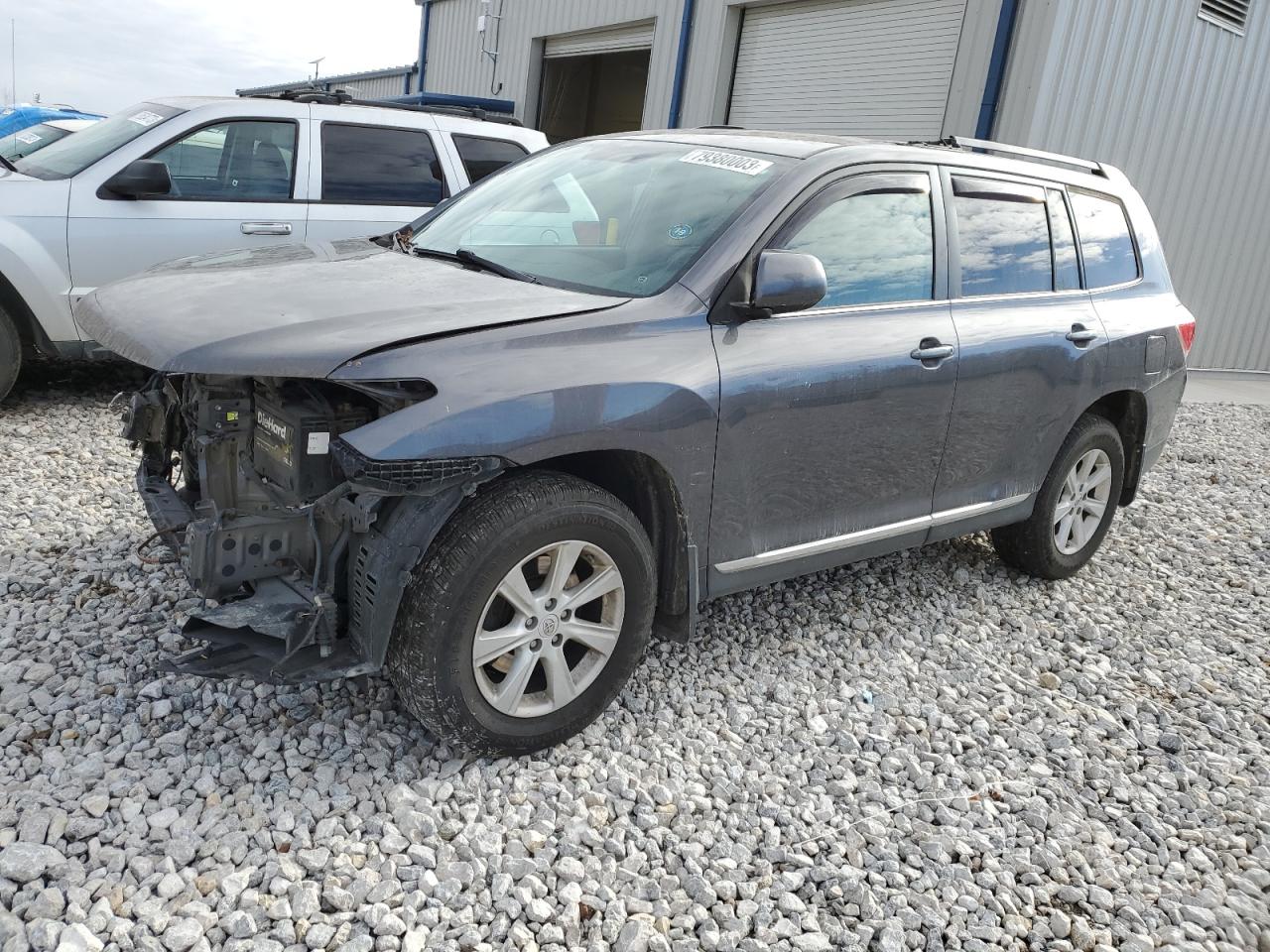 Изображение 1 2013 TOYOTA HIGHLANDER BASE 2013 с VIN 5TDBK3EH9DS194405
