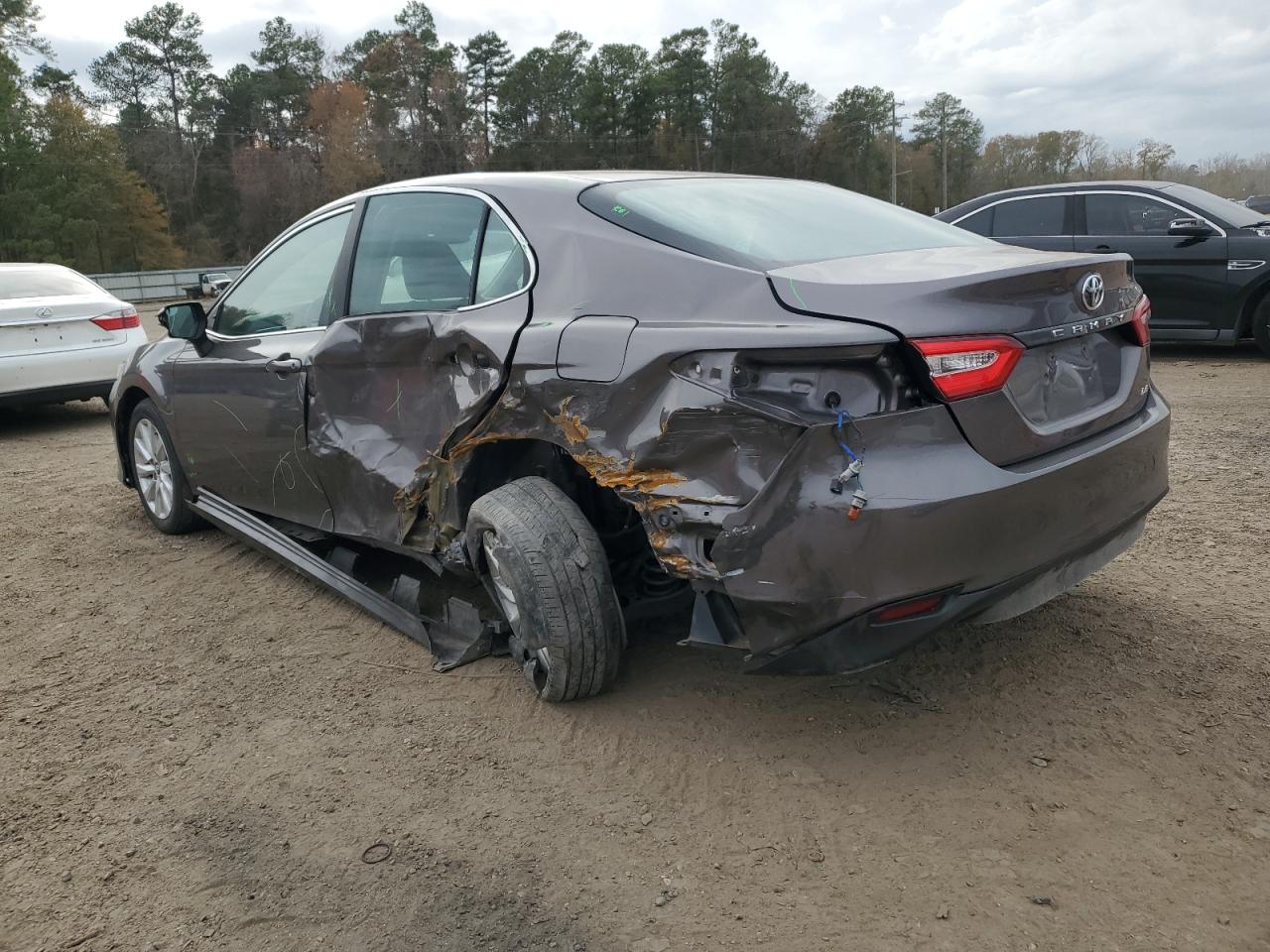 Obraz 2 z 2018 TOYOTA CAMRY L 2018 z VIN 4T1B11HK5JU042381