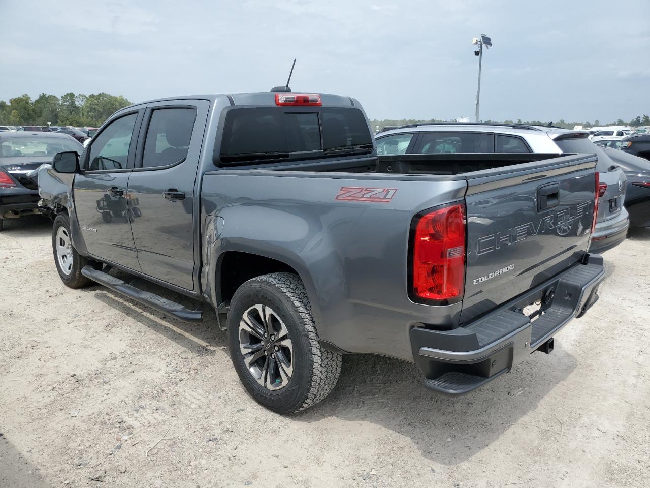 Изображение 2 Chevrolet Colorado Z71 2021 с VIN 1GCGSDEN0M1282774