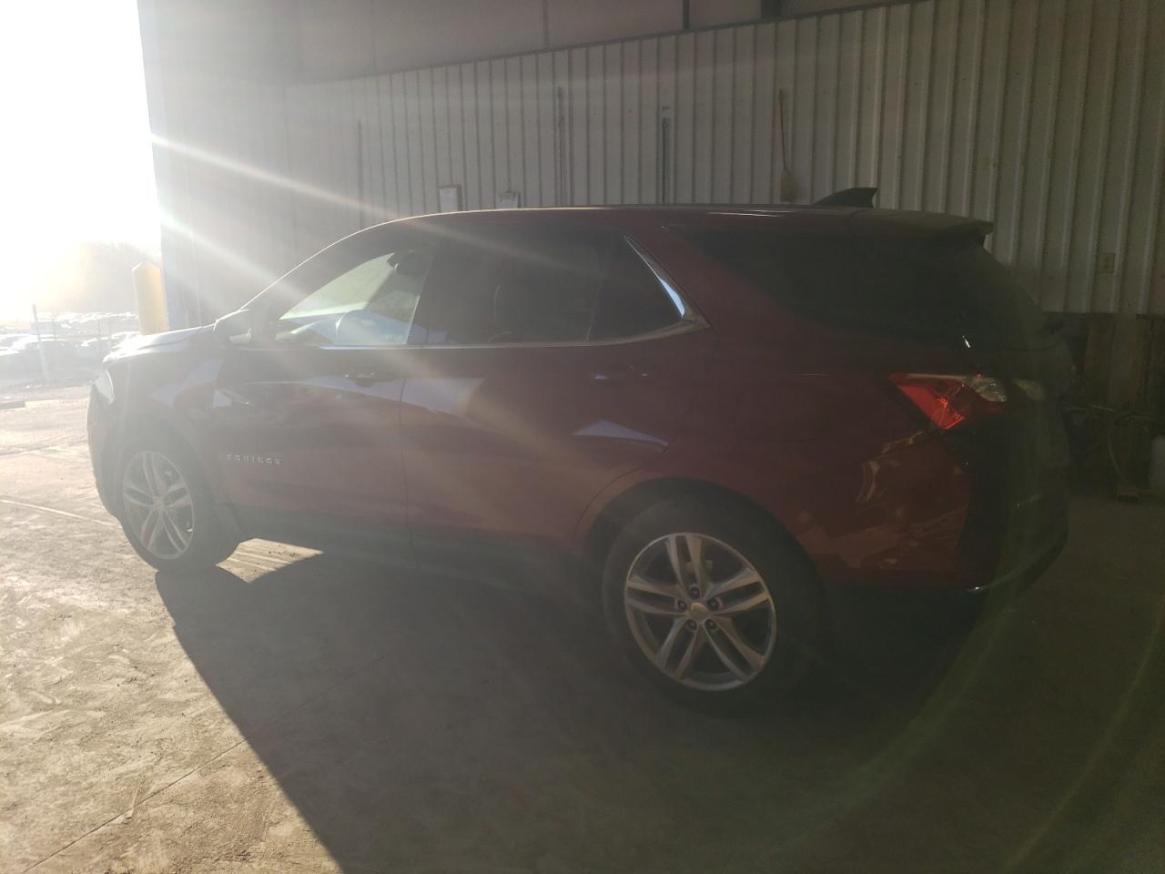 Изображение 2 2020 CHEVROLET EQUINOX LT 2020 с VIN 3GNAXUEV9LL209165