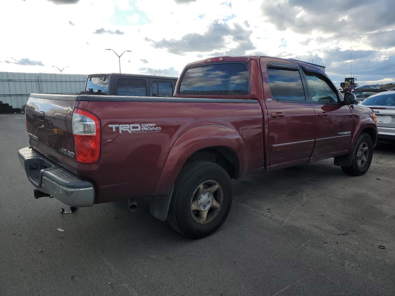 Изображение 3 2004 TOYOTA TUNDRA DOUBLE CAB SR5 2004 с VIN 5TBDT44174S465213