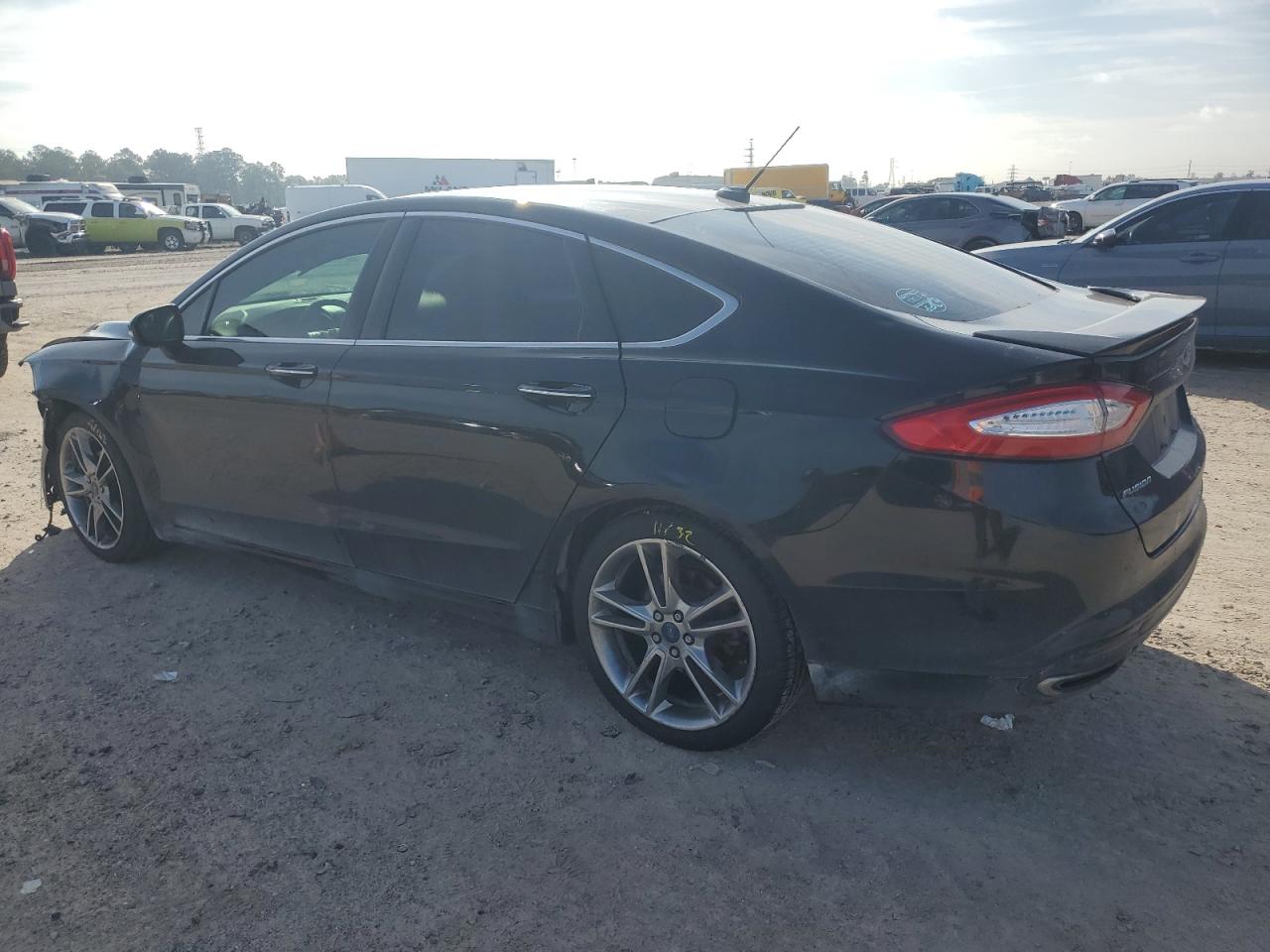Изображение 2 2016 FORD FUSION TITANIUM 2016 с VIN 3FA6P0K99GR186378