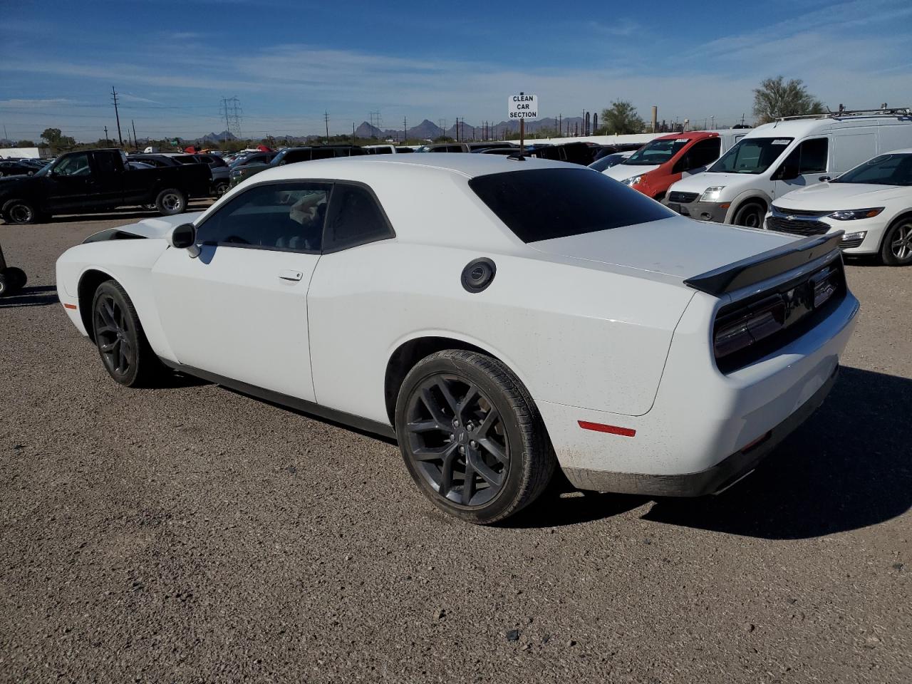 Obraz 2 z 2022 DODGE CHALLENGER SXT 2022 z VIN 2C3CDZAGXNH144440