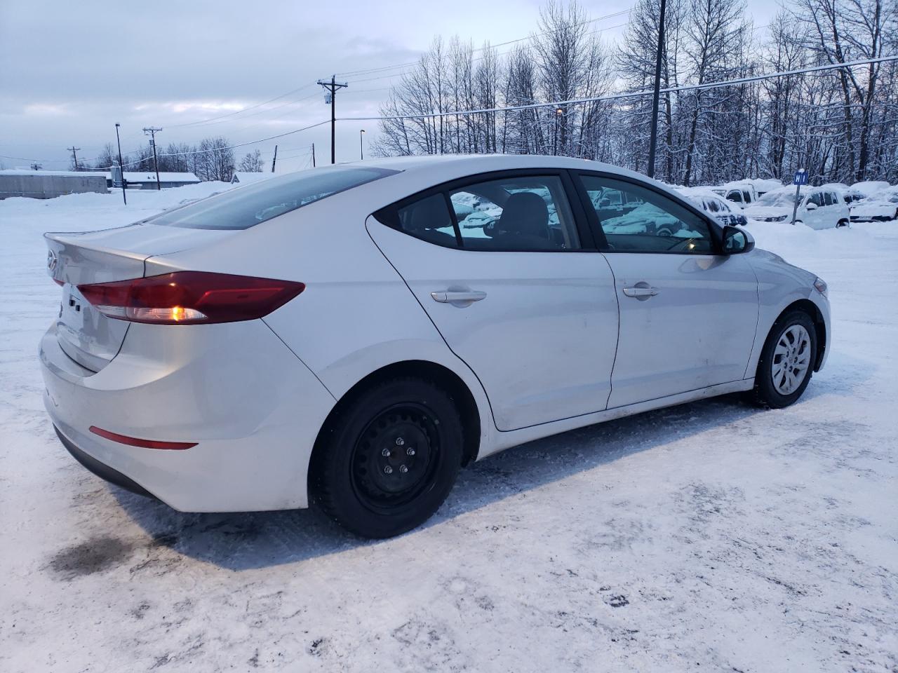 Изображение 3 2018 HYUNDAI ELANTRA SE 2018 с VIN 5NPD74LFXJH235997