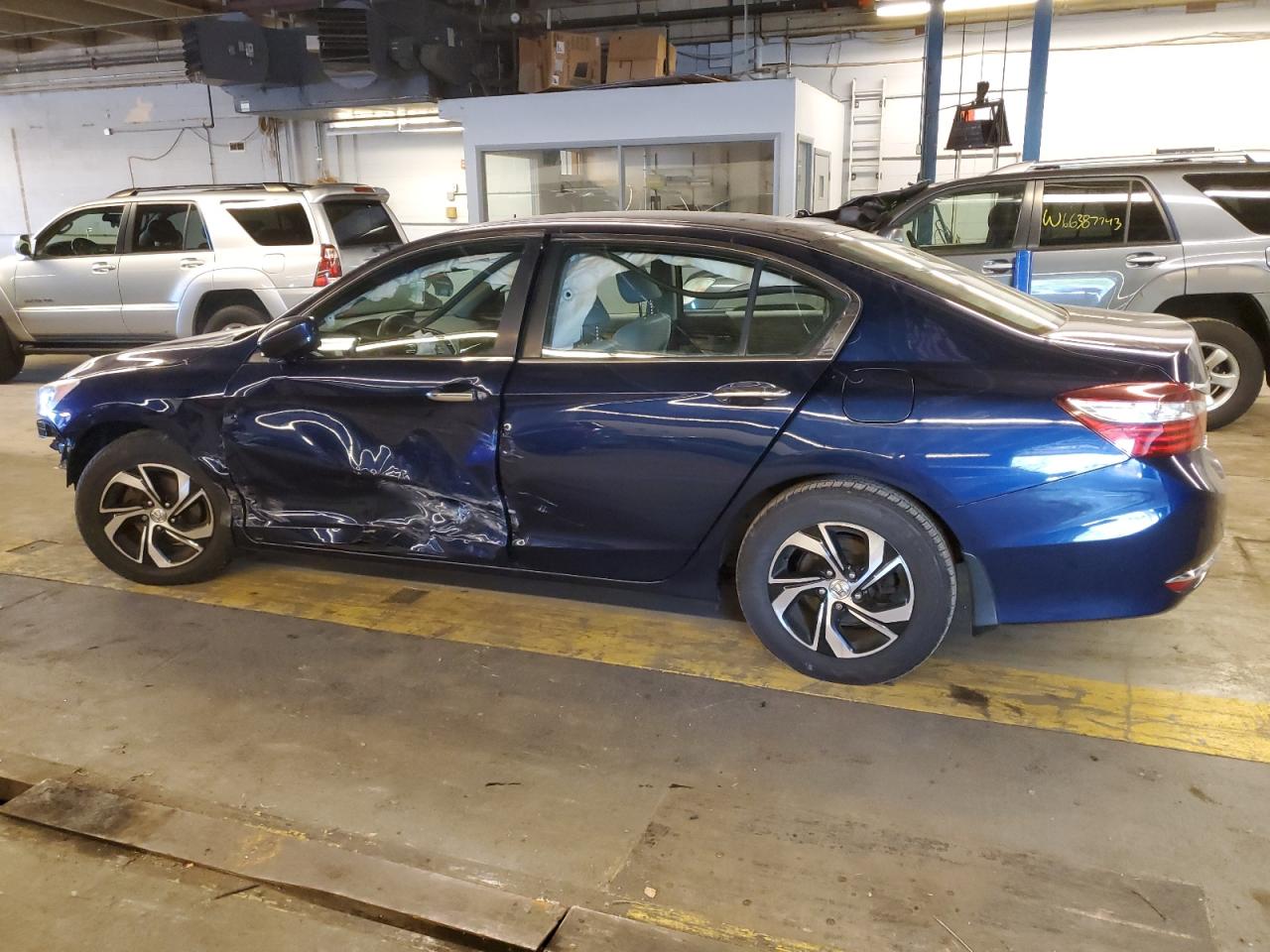 Image 2 of 2016 HONDA ACCORD LX 2016 with VIN 1HGCR2F38GA086616