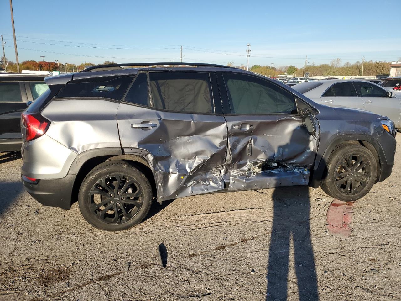 Image 3 of 2020 GMC TERRAIN SLT 2020 with VIN 3GKALPEV4LL324282
