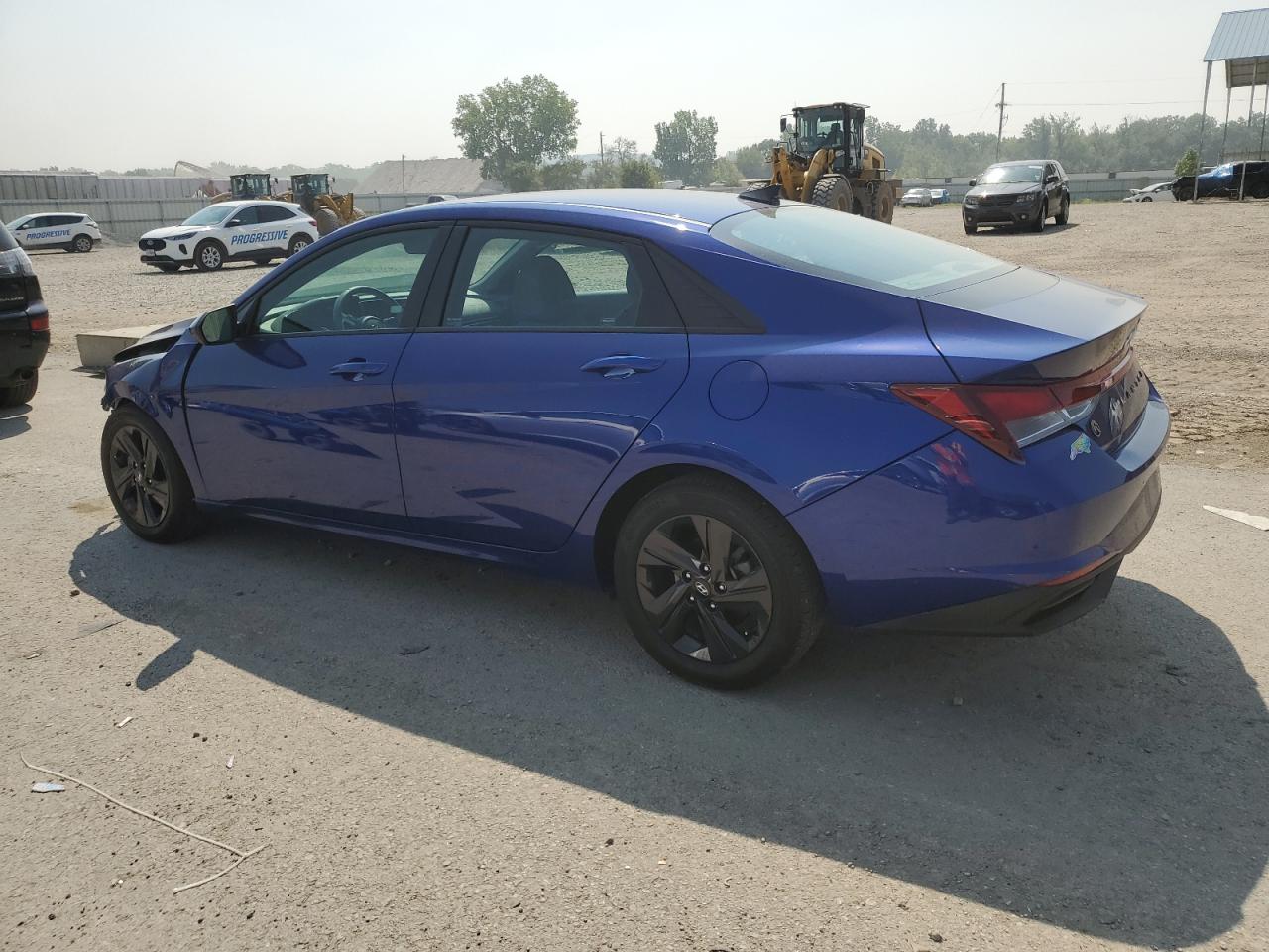 Image 2 of 2022 HYUNDAI ELANTRA SEL 2022 with VIN 5NPLS4AG7NH082054
