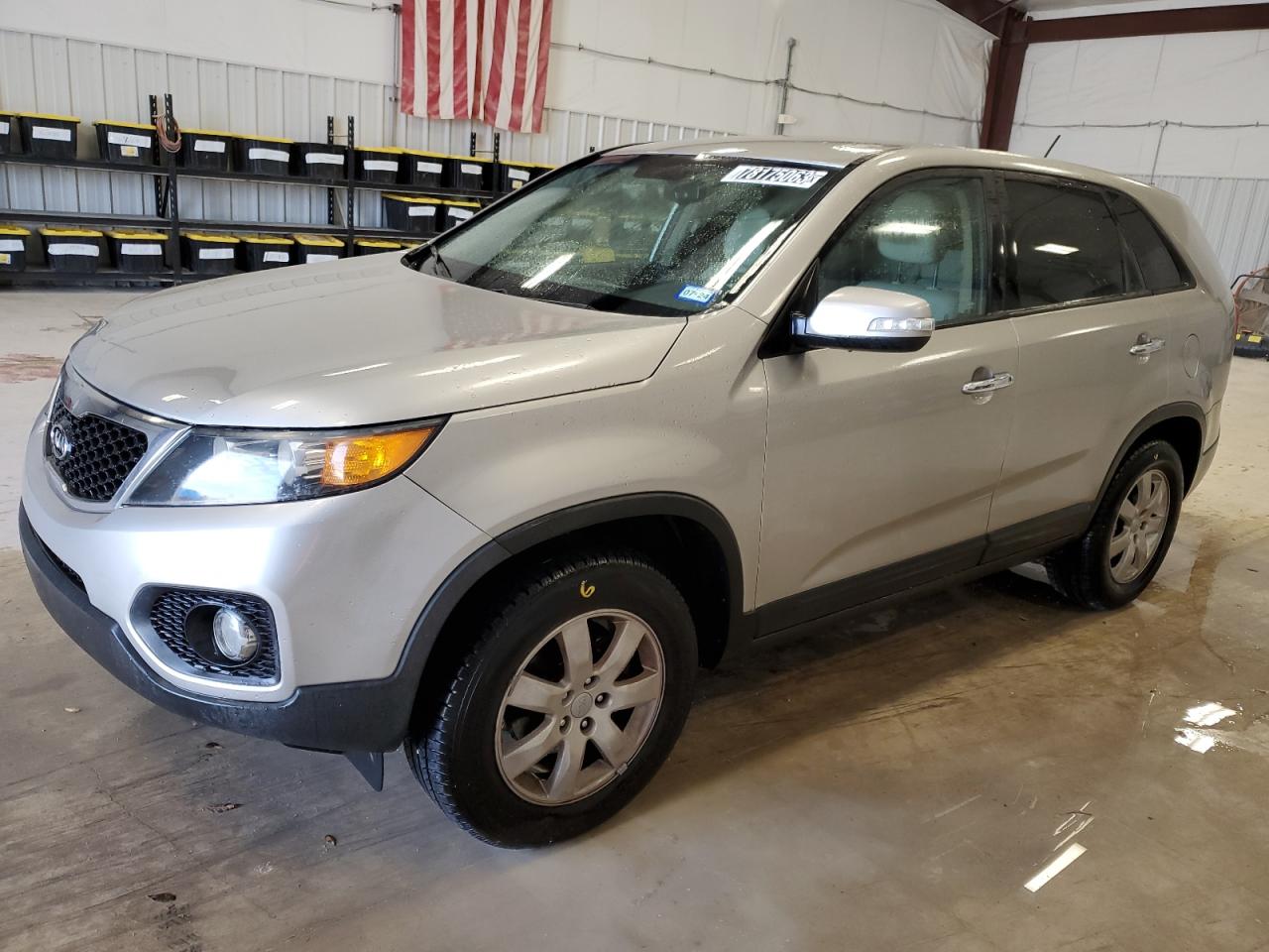 Изображение 1 2013 KIA SORENTO LX 2013 с VIN 5XYKT4A10DG400011