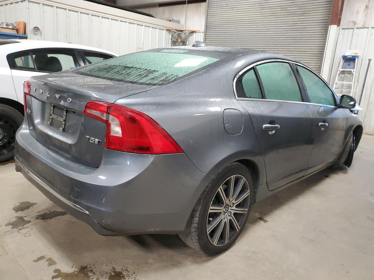 Obraz 3 z 2018 VOLVO S60 PLATINUM 2018 z VIN LYV402TM6JB170332