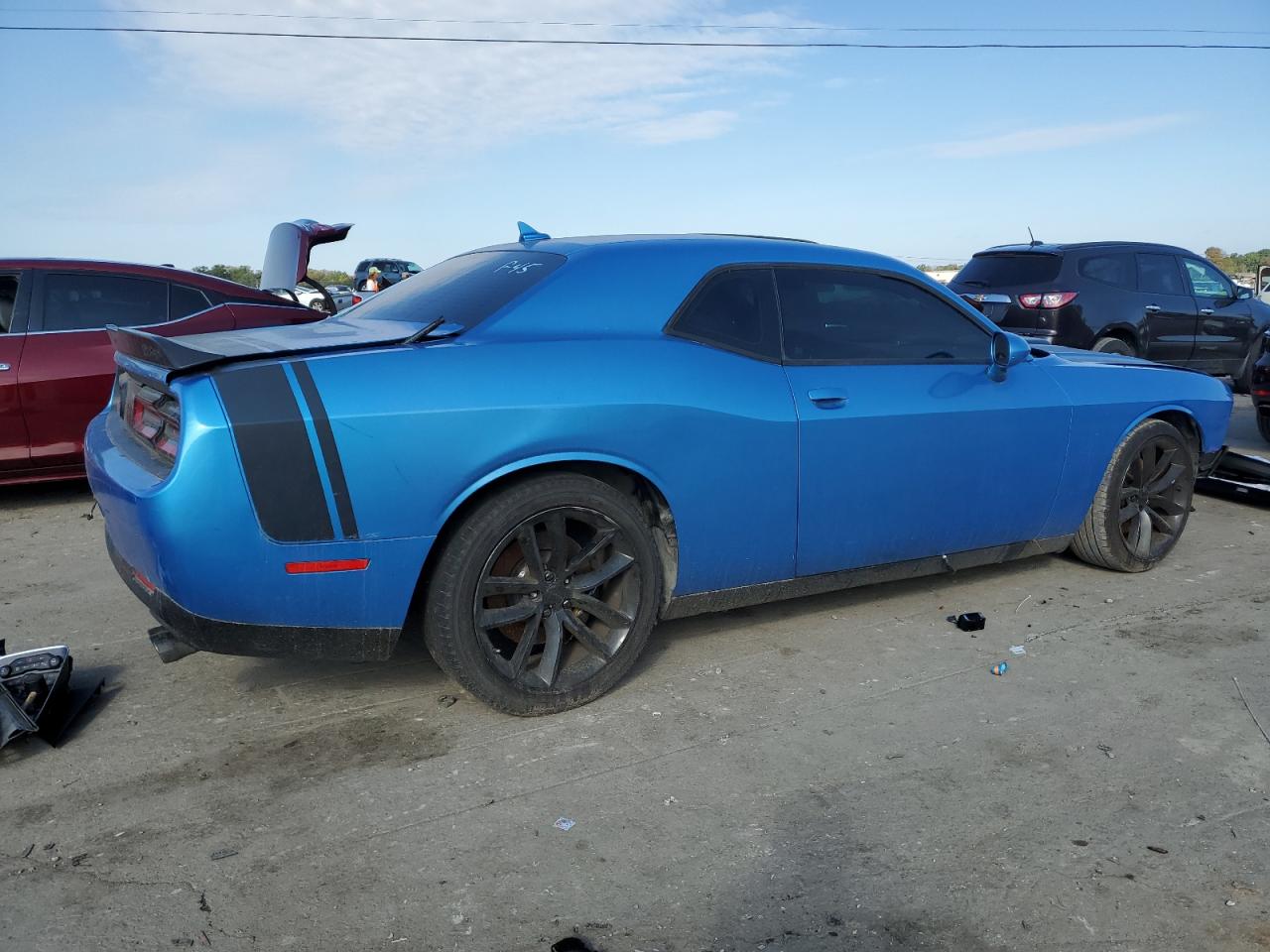 Image 3 of Dodge Challenger R/T Scat Pack 2016 with VIN 2C3CDZFJXGH255058