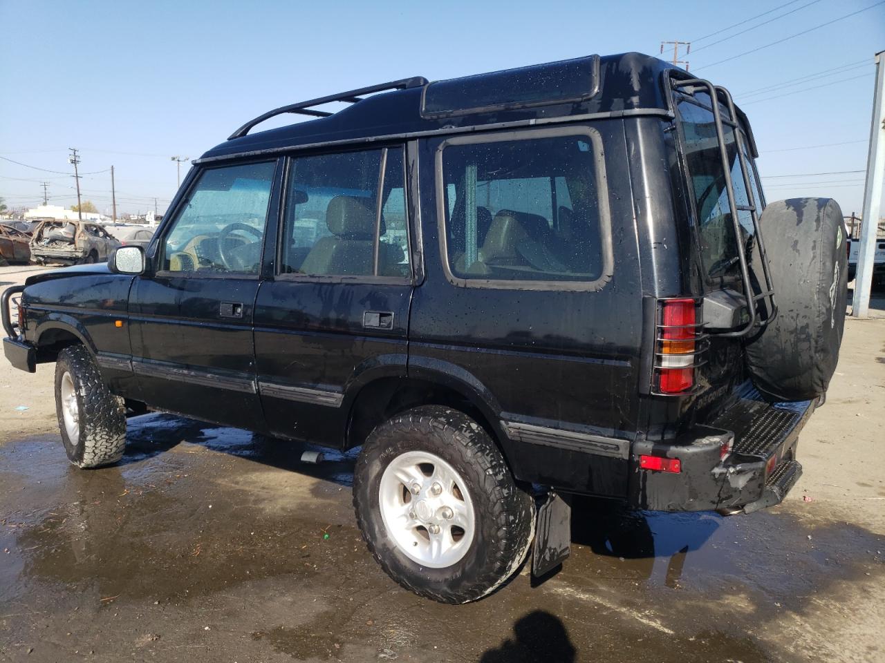 Obraz 2 z 1998 LAND ROVER DISCOVERY  1998 z VIN SALJY1247WA770758
