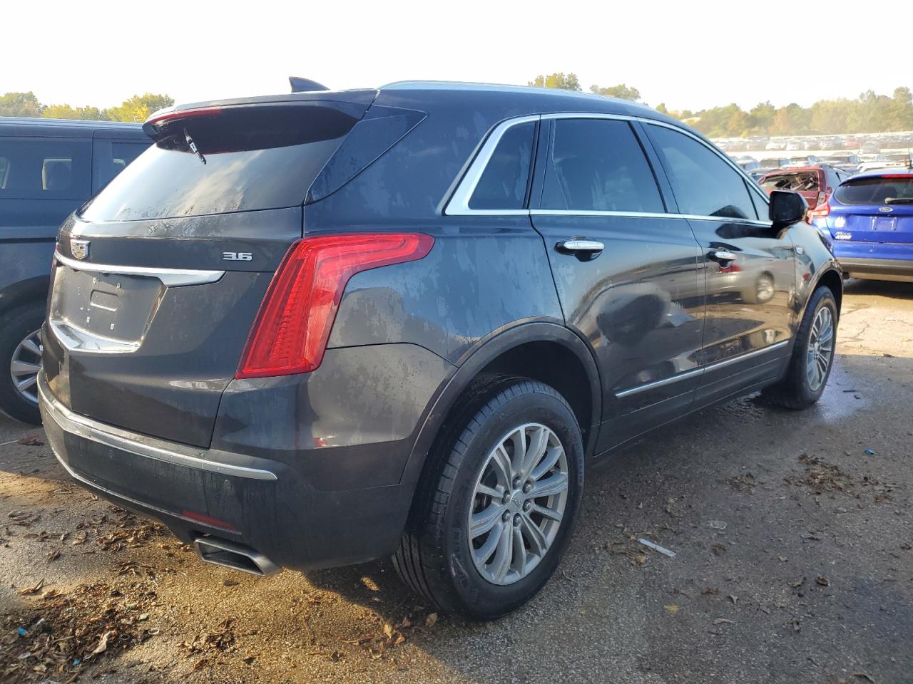 Image 3 of 2019 CADILLAC XT5 LUXURY 2019 with VIN 1GYKNDRS6KZ147440