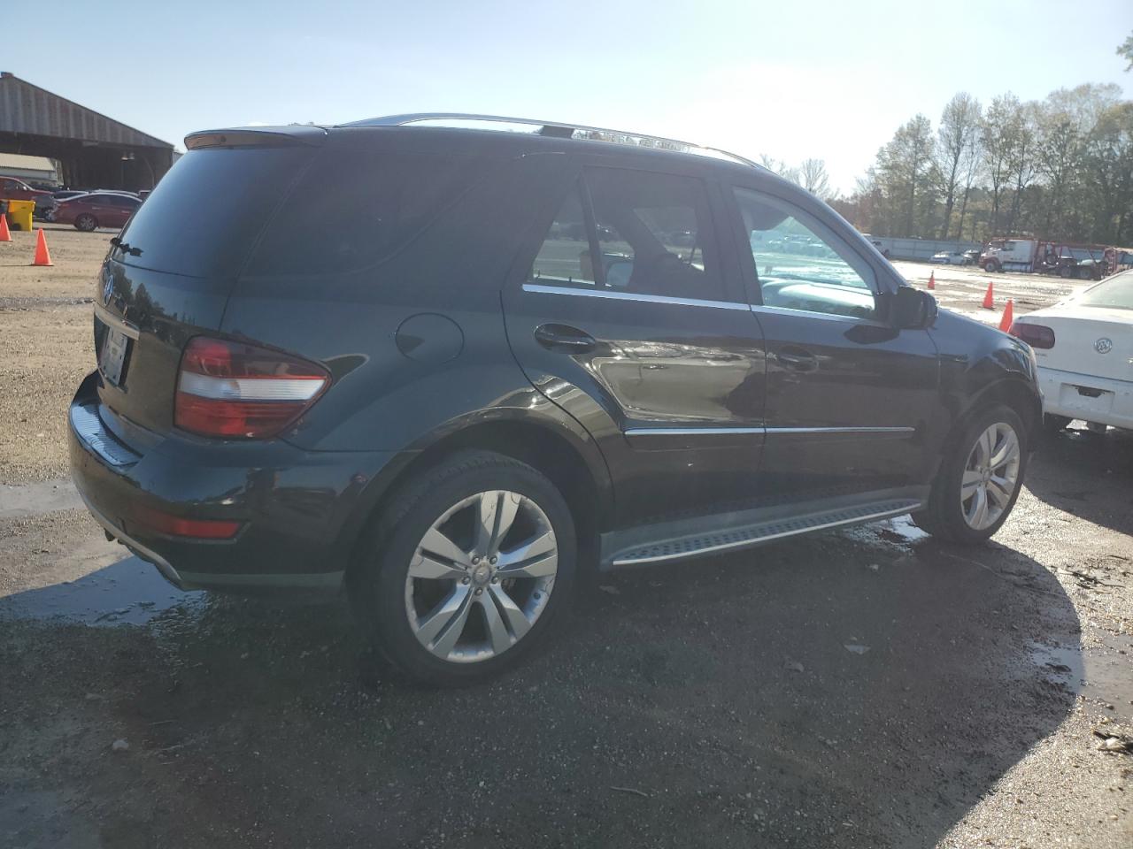 Obraz 3 z 2010 MERCEDES-BENZ ML 350 2010 z VIN 4JGBB5GB3AA609095