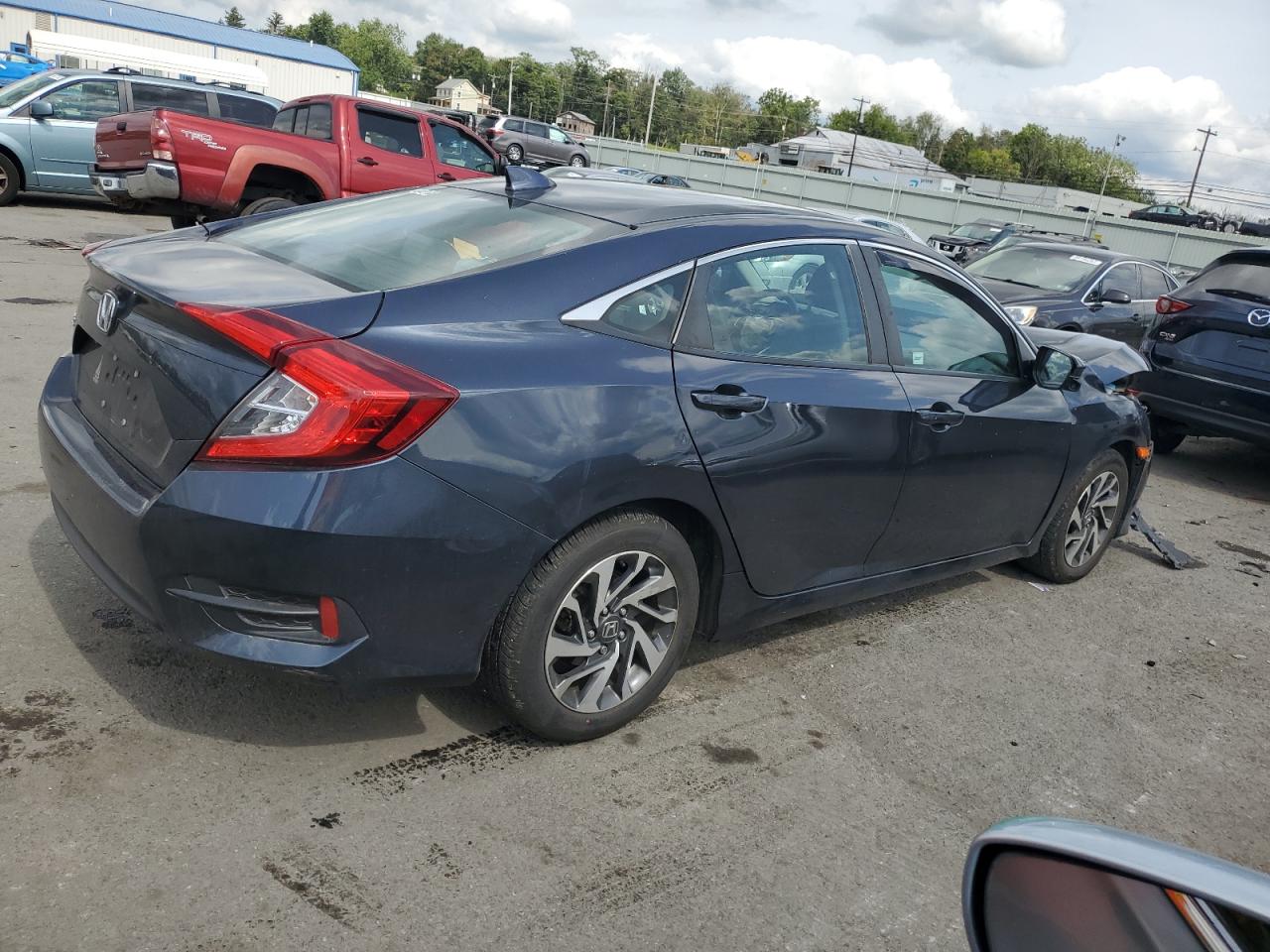 Изображение 3 2018 HONDA CIVIC EX 2018 с VIN 2HGFC2F7XJH516639