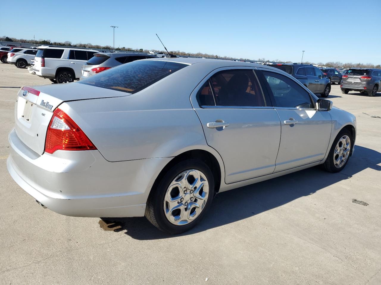 Obraz 3 z 2010 FORD FUSION SE 2010 z VIN 3FAHP0HA4AR338763
