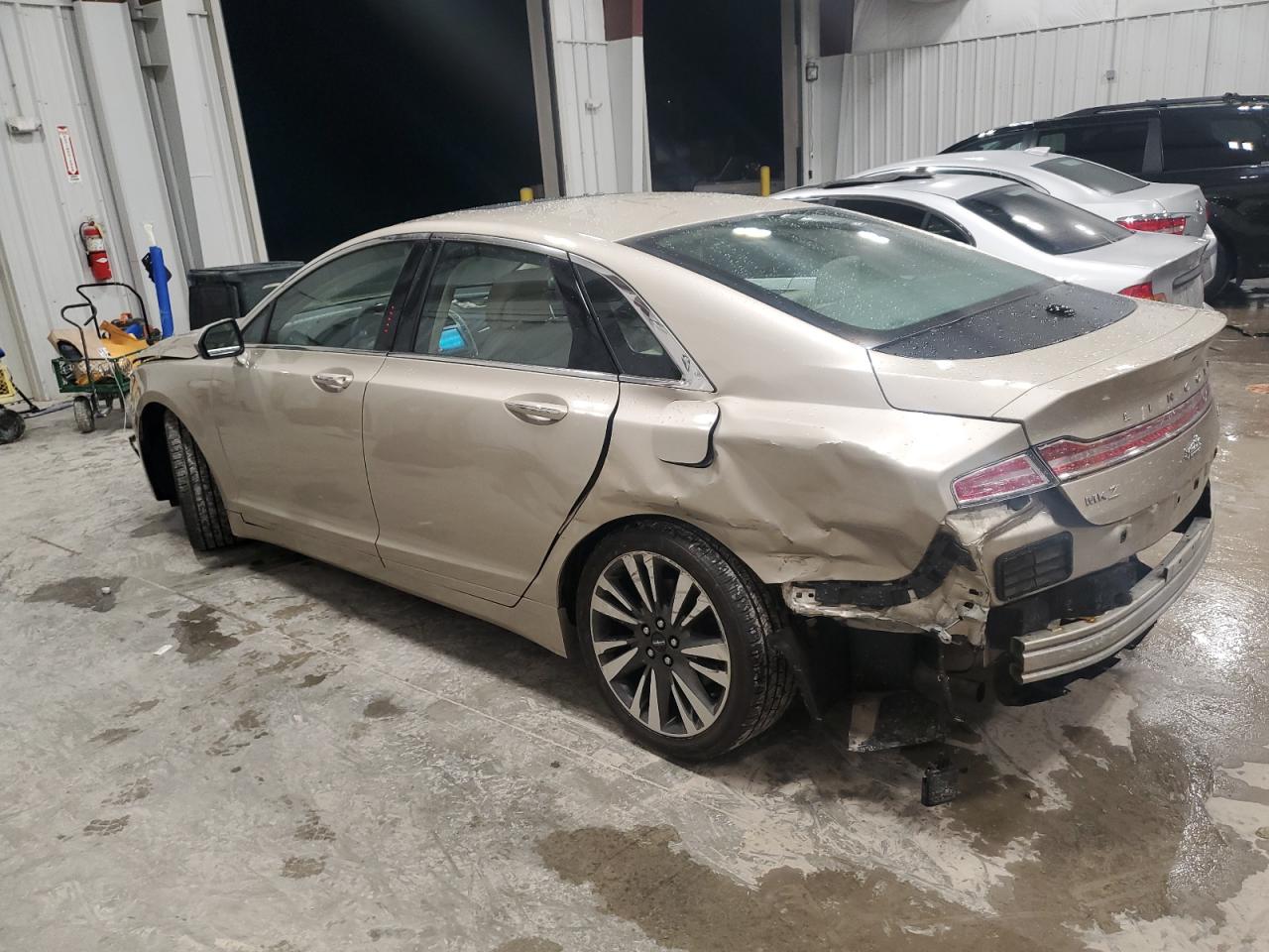 Изображение 2 2017 LINCOLN MKZ RESERVE 2017 с VIN 3LN6L5E99HR649731