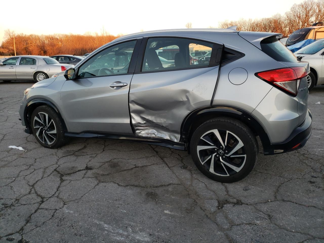 Obraz 2 z 2019 HONDA HR-V SPORT 2019 z VIN 3CZRU6H11KG703398