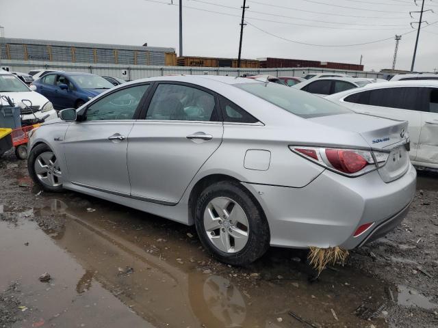 Image 2 of 2012 HYUNDAI SONATA HYBRID 2012 with VIN KMHEC4A4XCA061078