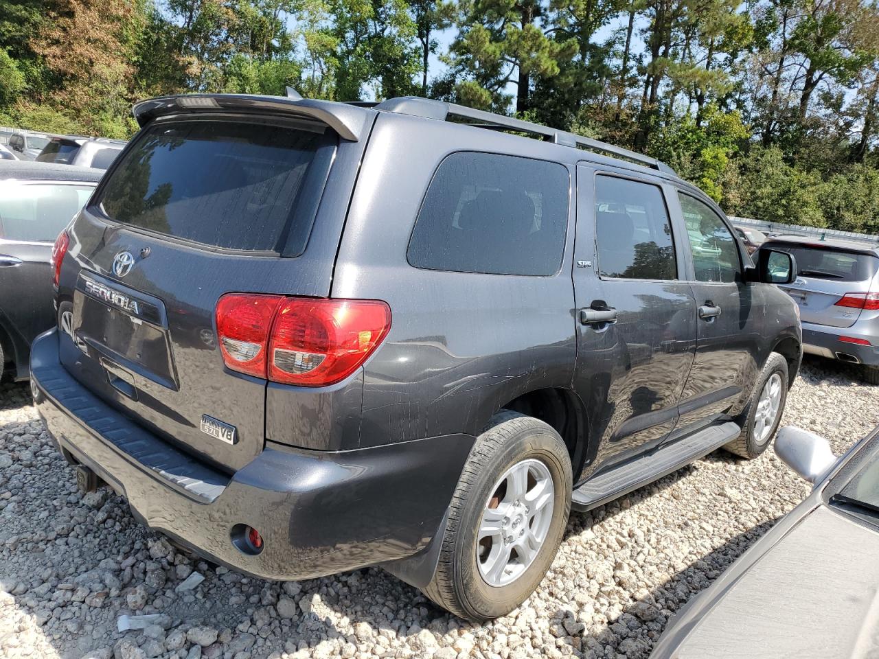 Image 3 of 2012 TOYOTA SEQUOIA SR5 2012 with VIN 5TDZY5G10CS039992
