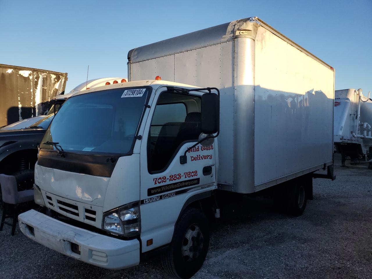 Изображение 2006 ISUZU NPR  2006