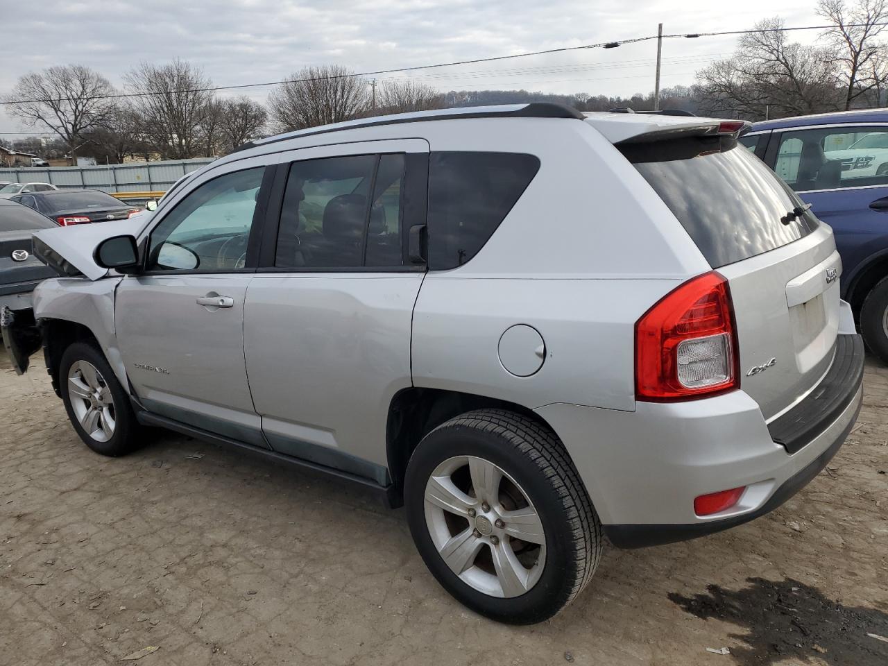 Изображение 2 2011 JEEP COMPASS SPORT 2011 с VIN 1J4NF1FB9BD280302