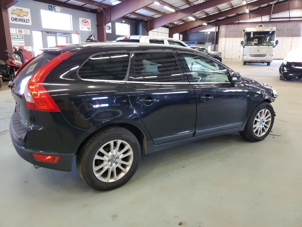 Obraz 3 z 2010 VOLVO XC60 T6 2010 z VIN YV4992DZ8A2124974