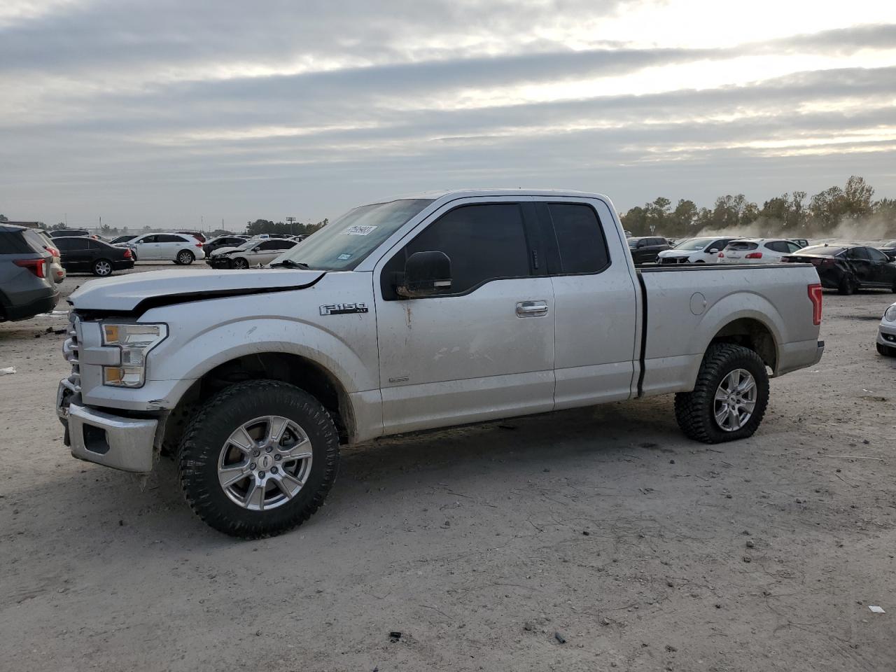 Image 1 of 2016 FORD F150 SUPER CAB 2016 with VIN 1FTEX1CP6GKG03274