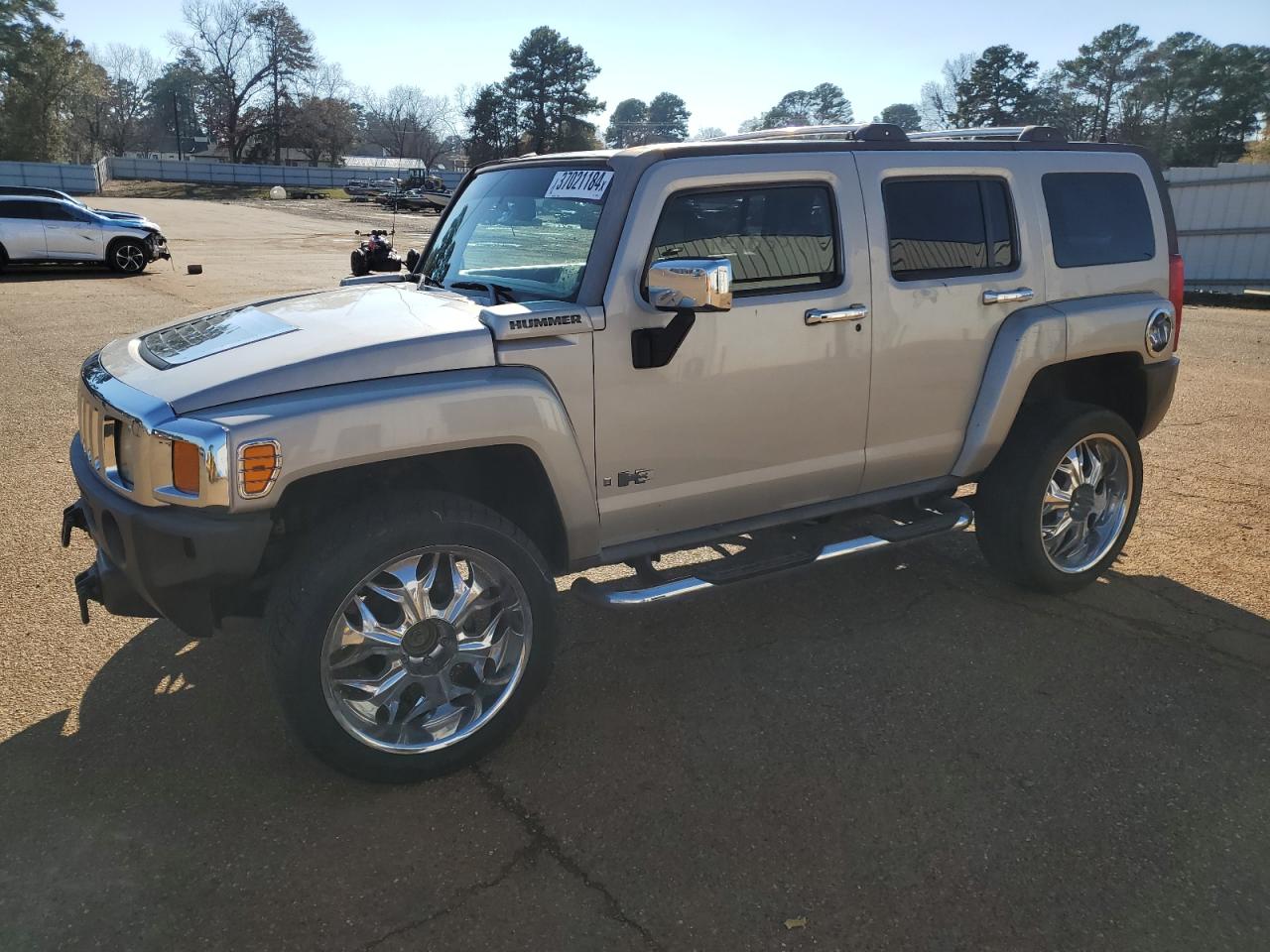 Image 1 of 2006 HUMMER H3  2006 with VIN 5GTDN136468148082