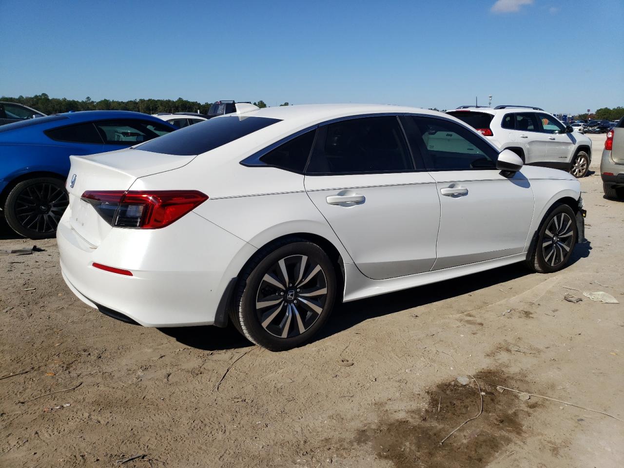 Изображение 3 2022 HONDA CIVIC EX 2022 с VIN JHMFE1F71NX004142