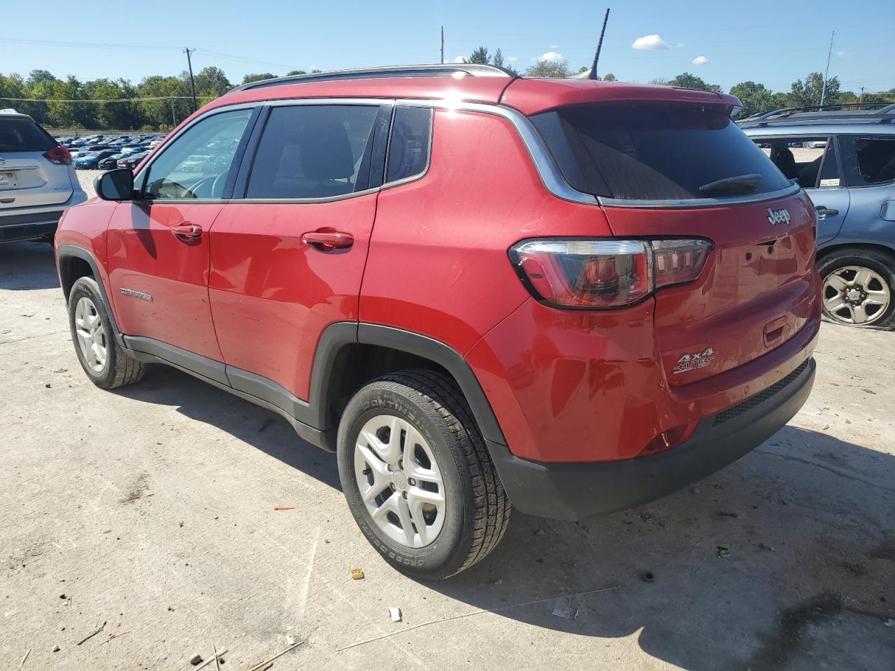 Image 2 of 2019 JEEP COMPASS SPORT 2019 with VIN 3C4NJDAB0KT723847