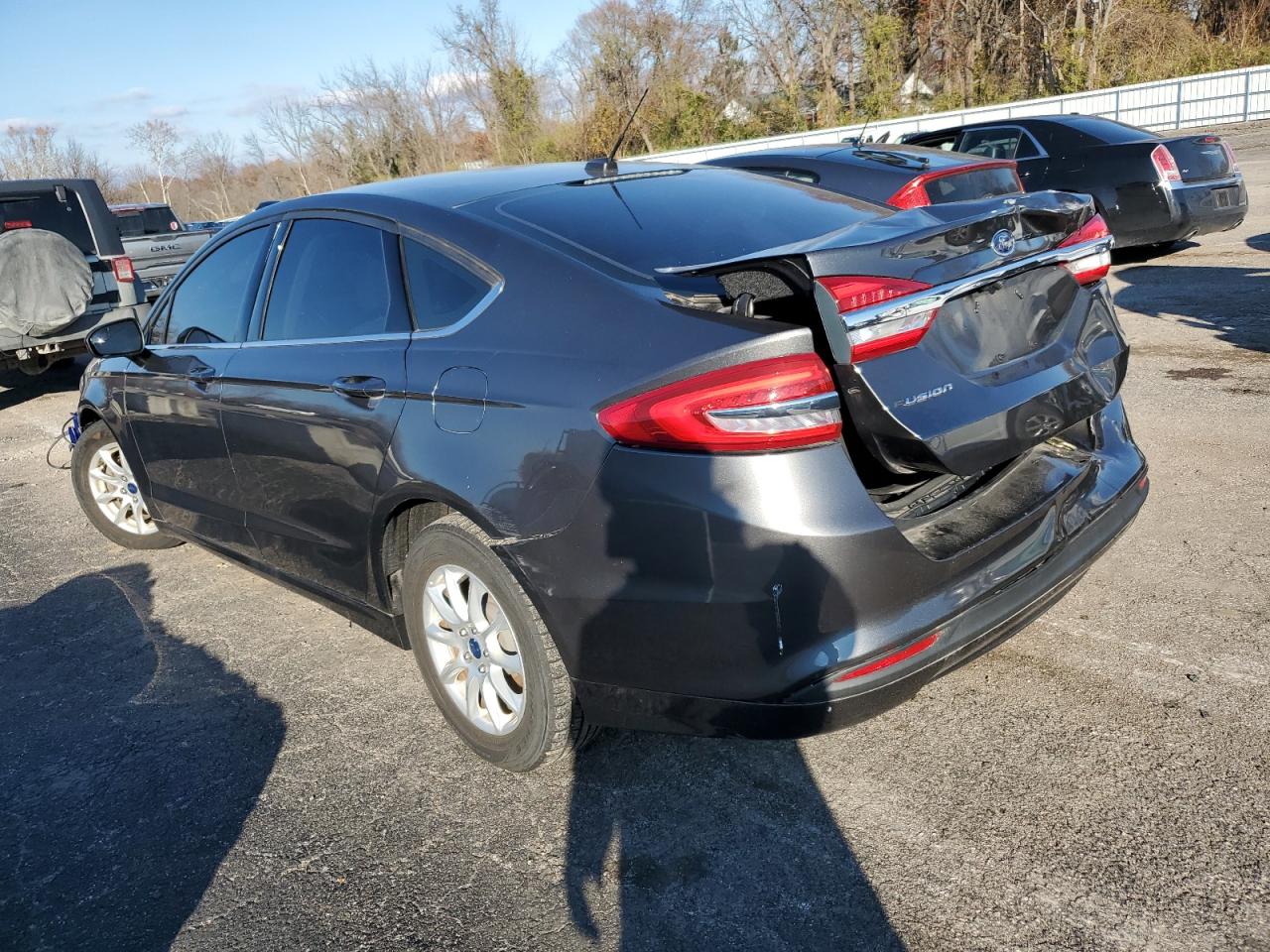 Изображение 2 2017 FORD FUSION S 2017 с VIN 3FA6P0G7XHR113870