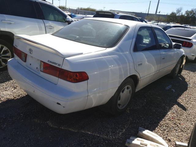 Obraz 3 z 2000 TOYOTA CAMRY CE 2000 z VIN 4T1BG22K0YU738928