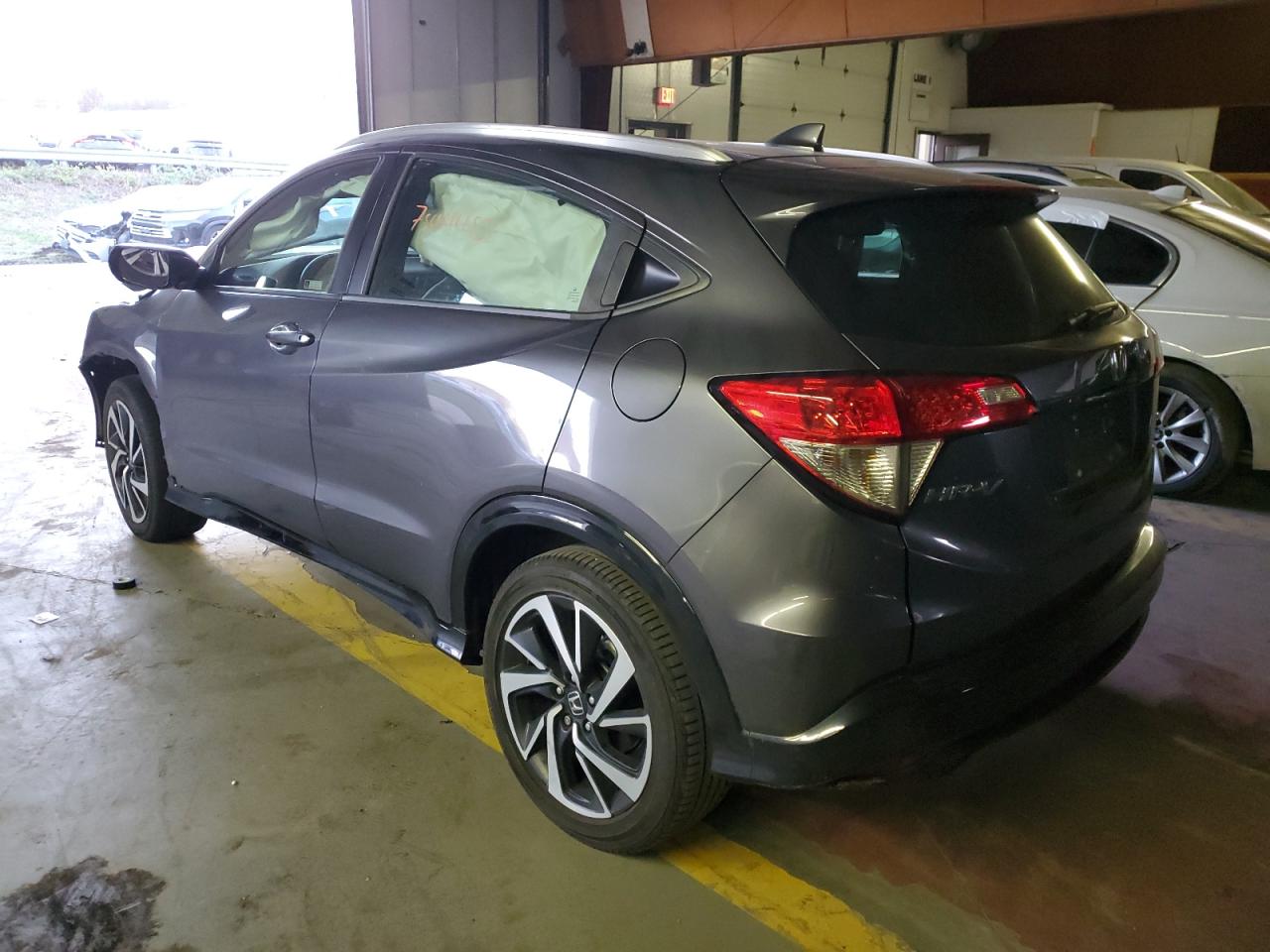 Изображение 2 2019 HONDA HR-V SPORT 2019 с VIN 3CZRU6H16KM730002