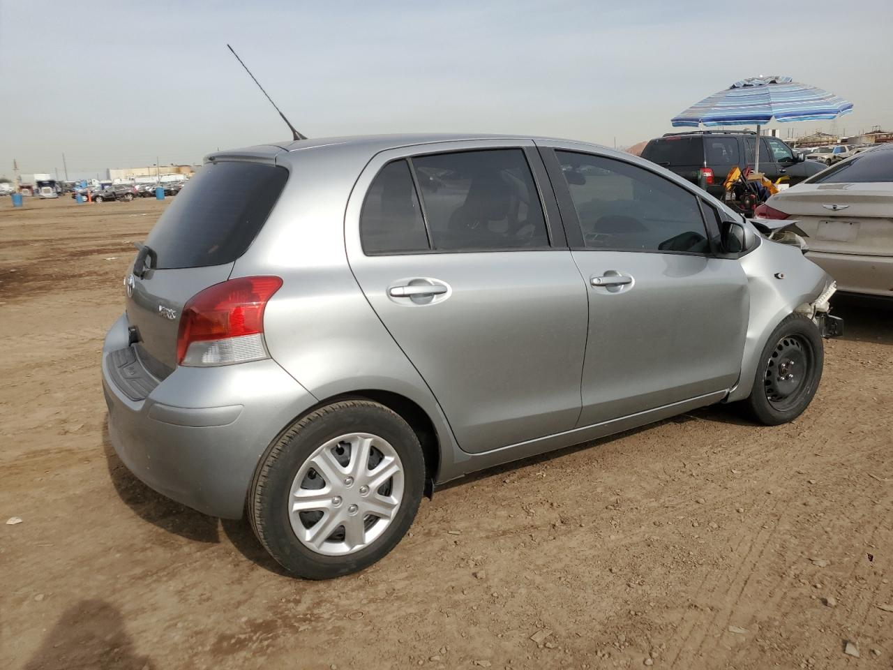 Изображение 3 2010 TOYOTA YARIS  2010 с VIN JTDKT4K33A5303664